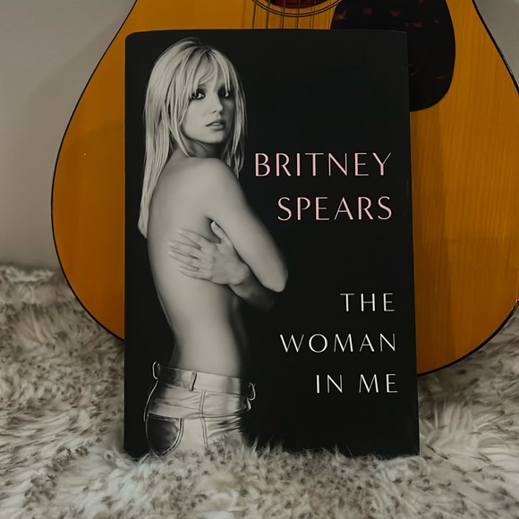 Britney Spears: “The Women in Me” - Picture 1 of 2